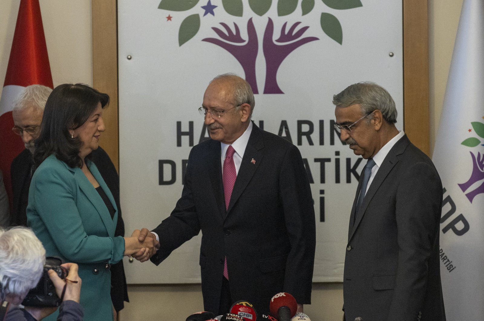 Republican People&#039;s Party (CHP) Chair Kemal Kılıçdaroğlu (C) holds a news conference with Peoples&#039; Democratic Party (HDP) co-Chairs Pervin Buldan (L) and Mithat Sancar (R) at Parliament in the capital Ankara, Türkiye, March 20, 2023. (AA Photo)