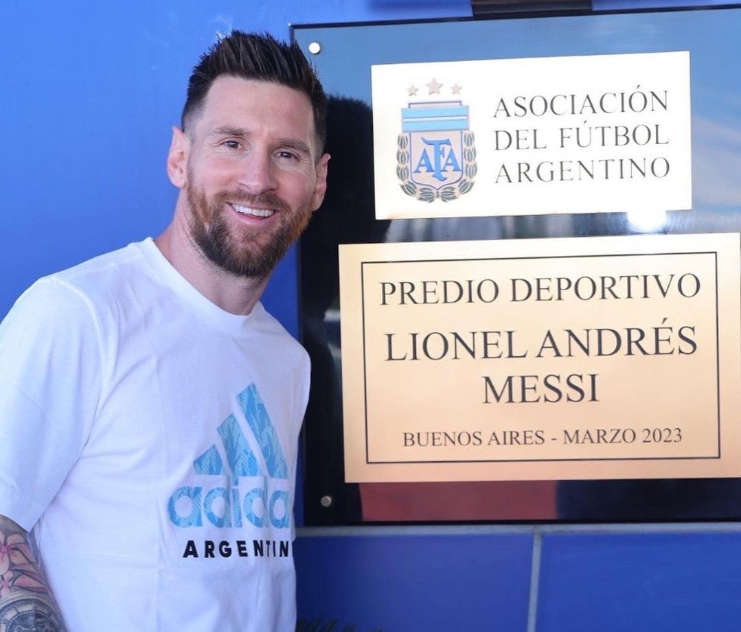 Lionel Messi poses in front of the newly renamed Argentine Football Association (AFA) training facility, Buenos Aires, Argentina, March 25, 2023. (Photo: Lionel Messi on Instagram)