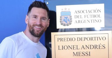 Lionel Messi poses in front of the newly renamed Argentine Football Association (AFA) training facility, Buenos Aires, Argentina, March 25, 2023. (Photo: Lionel Messi on Instagram)