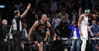 Cleveland Cavaliers forward Isaac Okoro (C) celebrates after scoring the game winning basket to beat the Brooklyn Nets 116-114 at Barclays Center, Brooklyn, US, March 23, 2023. (Reuters Photo)