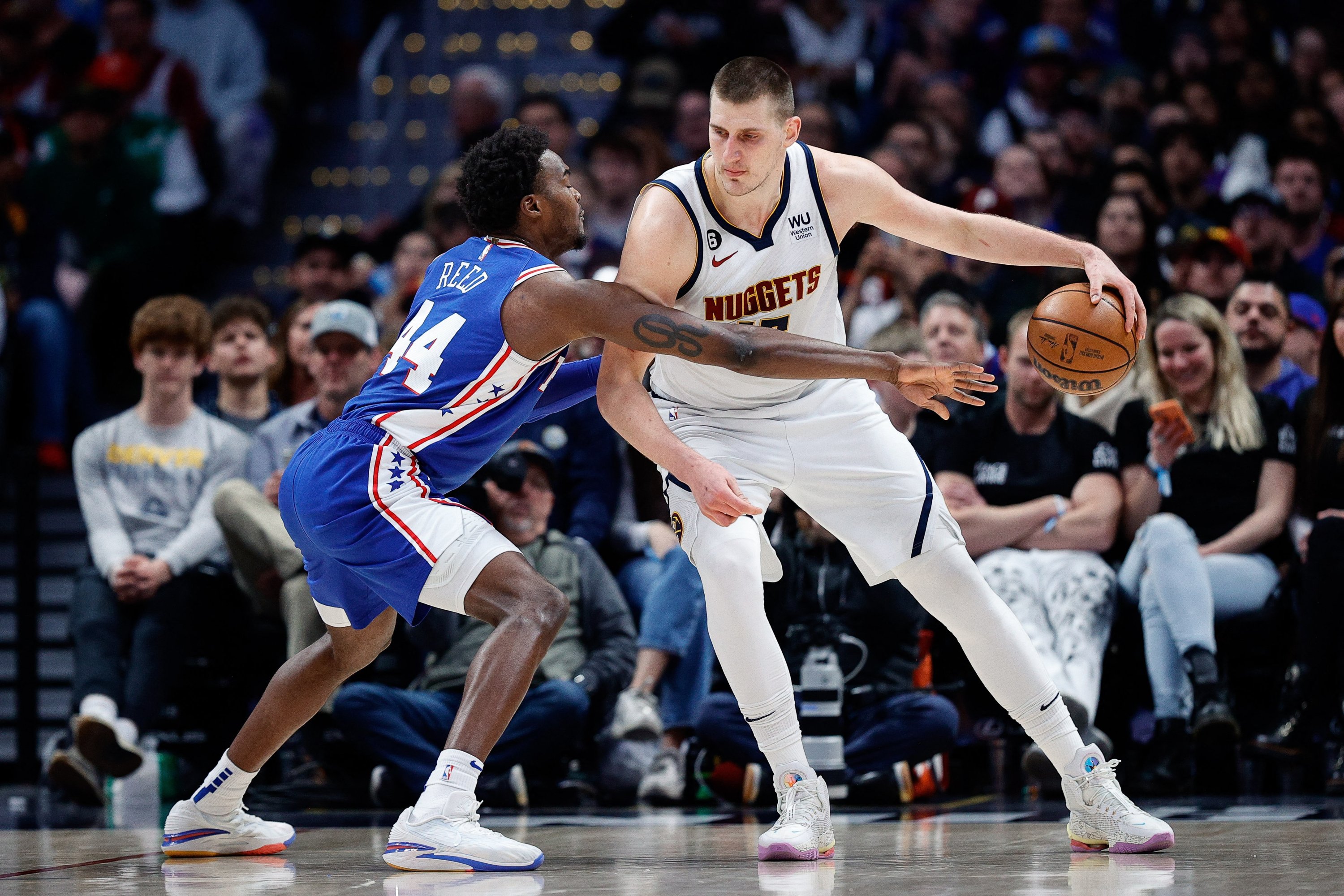 Nuggets nail 4th straight win as Sixers fizzle out