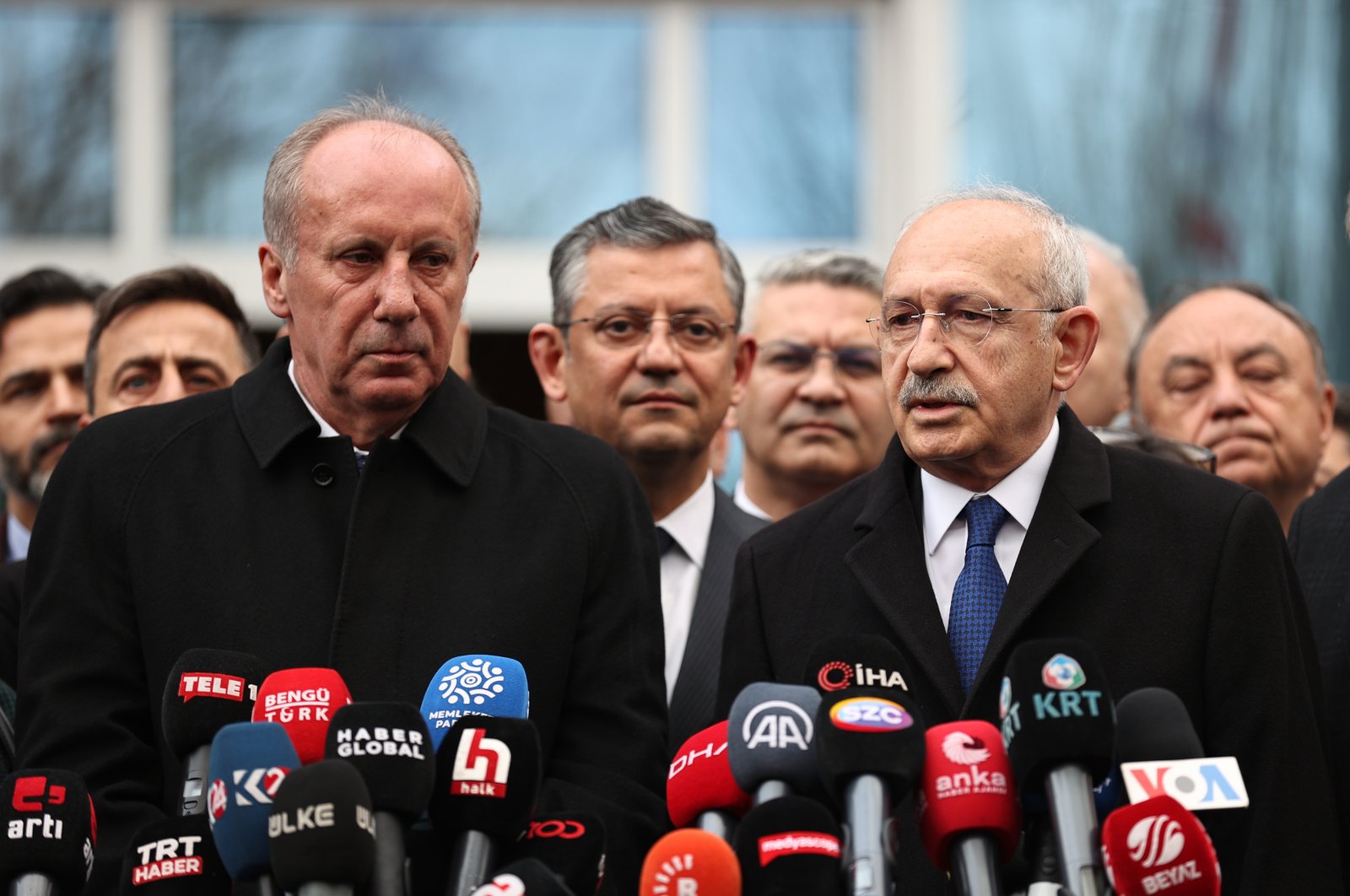 Homeland Party Chairman Muharrem Ince and CHP Chairman Kemal Kılıçdaroğlu speak to reporters following a meeting in Ankara, March 29, 2023. (AA Photo)