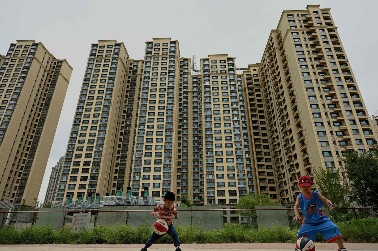 Pengembang properti terbesar China mengalami kerugian tahunan pertama sejak 2007