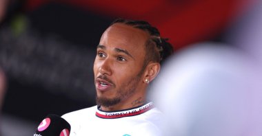 Mercedes&#039; British driver Lewis Hamilton speaks to media ahead of the 2023 Formula One Australian Grand Prix at the Albert Park Circuit, Melbourne, Australia, March 30, 2023. (AFP Photo)