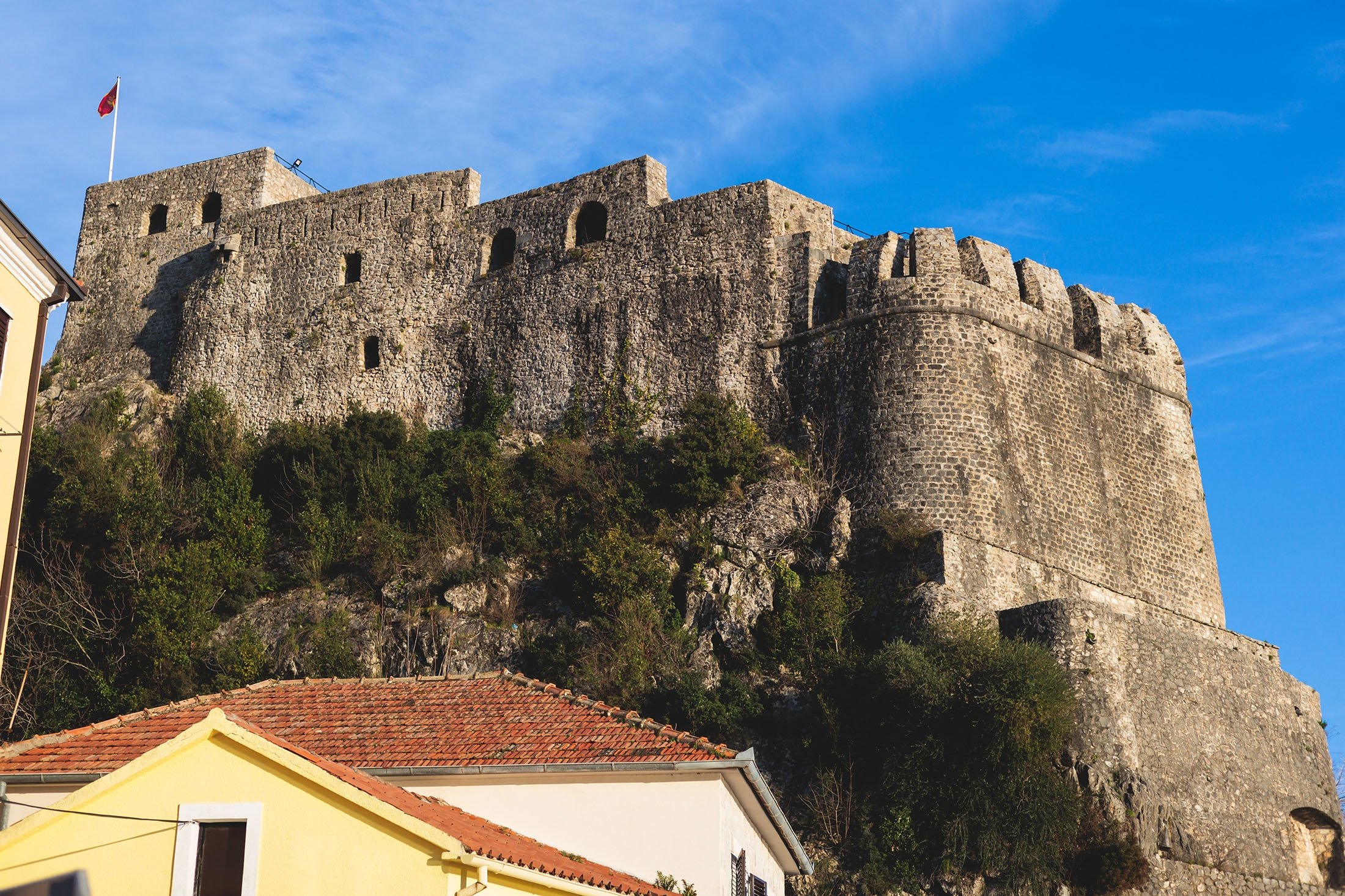Benteng Stari Grad di Herceg Novi, Montenegro.  (Foto Shutterstock)