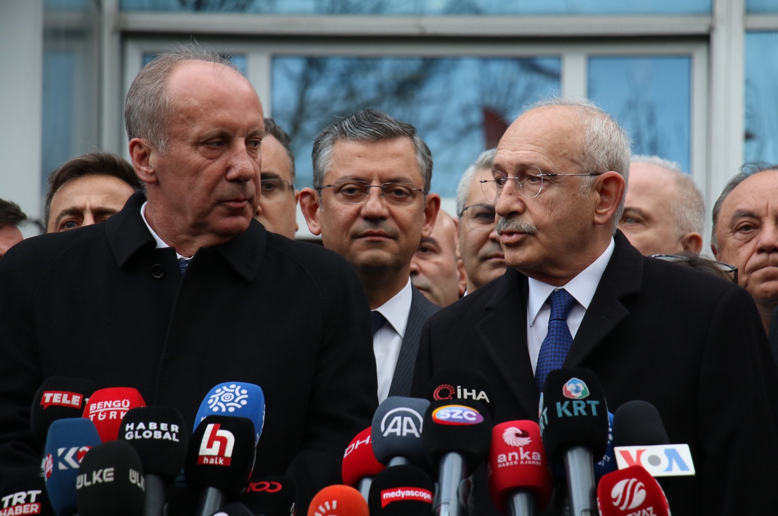 Homeland Party Chair Muharrem Ince and CHP Chairperson Kemal Kılıçdaroğlu speak to reporters following a meeting in Ankara, Türkiye, March 29, 2023. (AA Photo)