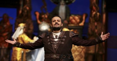 Murat Karahan in Giacomo Puccini's Turandot, Ankara, Türkiye, March 18, 2019. (AA Photo)