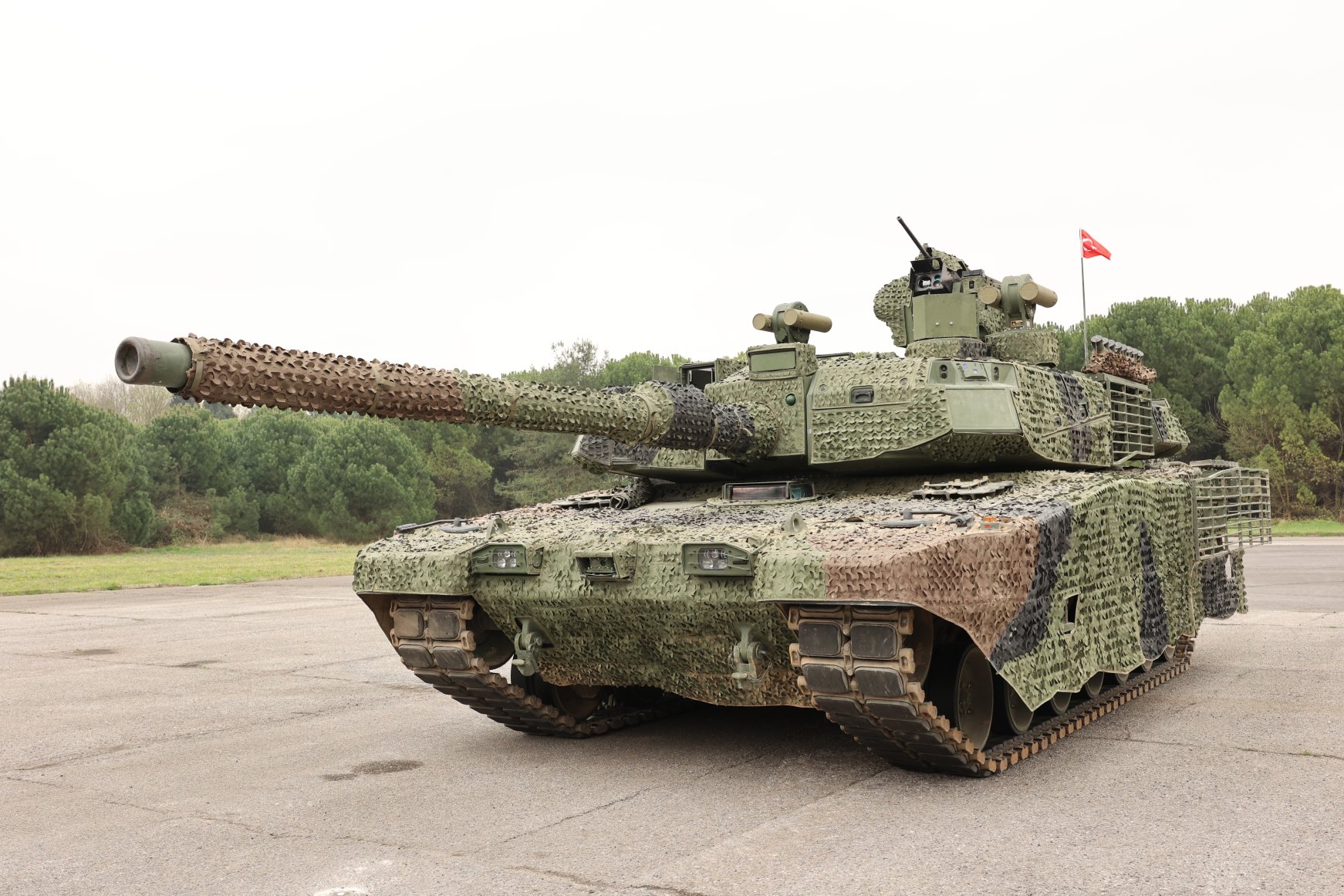 Türkiye's new Altay main battle tank ready for army tests | Daily Sabah