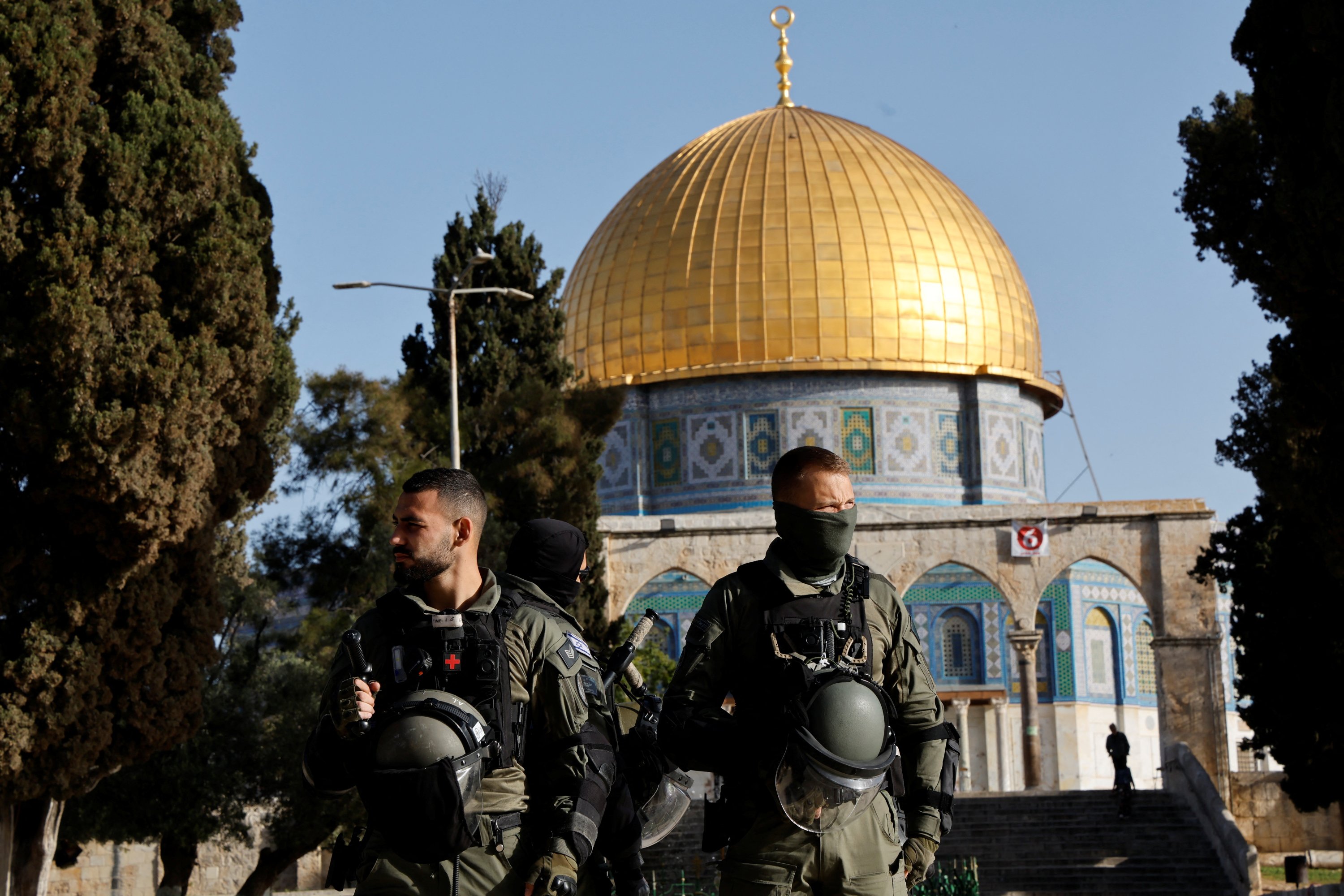 Israel Police Storm Al Aqsa Mosque Attack Muslim Worshippers Daily Sabah