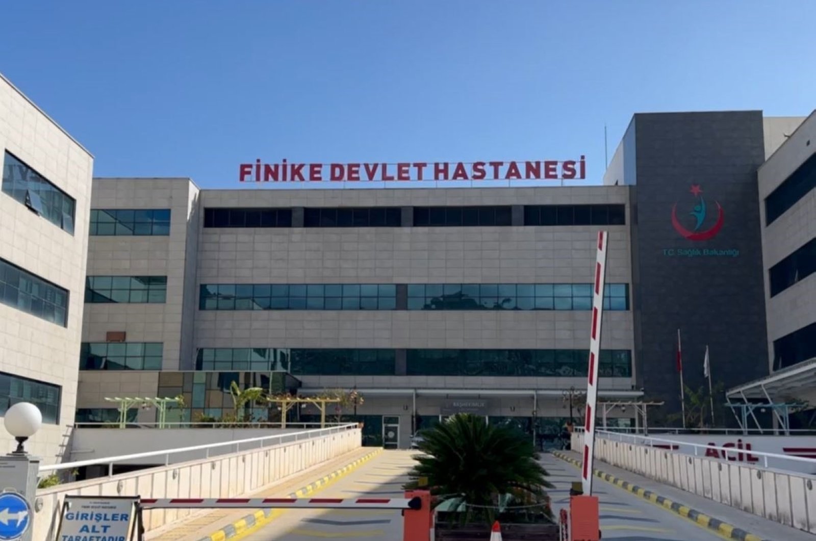 3 tewas, 3 luka-luka setelah kapal kargo tenggelam di Antalya Türkiye
