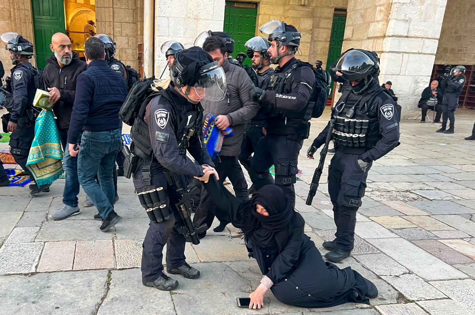 Ramadhan menegangkan lainnya di Yerusalem yang diduduki di tengah kekerasan Israel