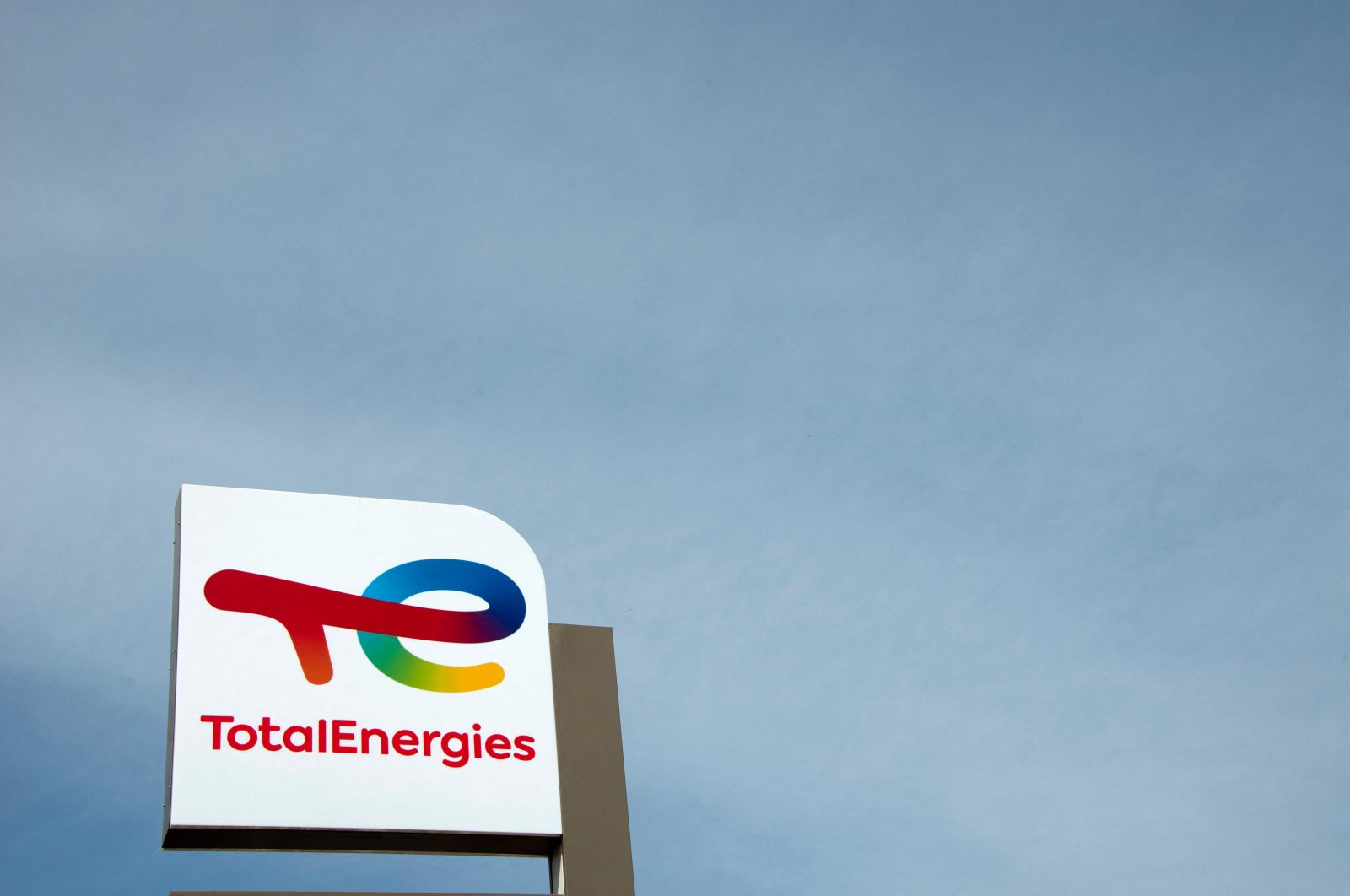 The logo of French oil and gas company TotalEnergies is seen on an oil and gas station in Berlin, Germany, April 29, 2022. (AFP Photo)