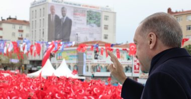 President Recep Tayyip Erdoğan waves at the crowd during a mass opening ceremony in Istanbul, Türkiye, April 2, 2023. (AA Photo)