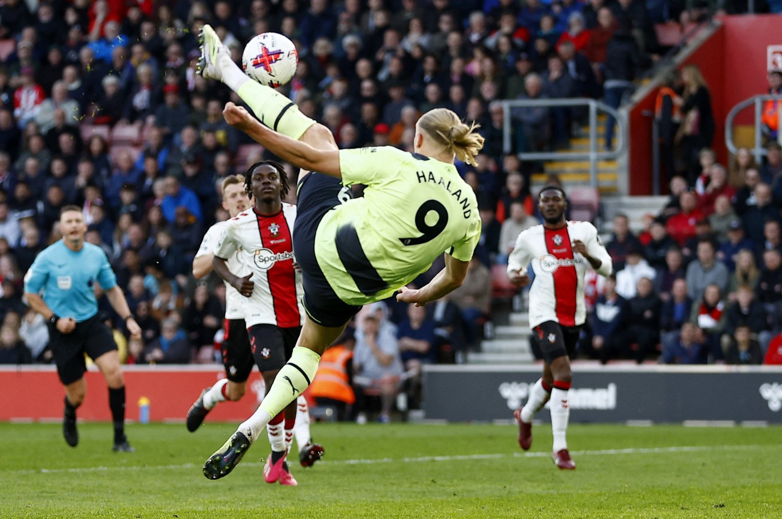 Man City&#039;s Erling Haaland scores in Premier League match against Southampton at St Mary&#039;s Stadium, Southampton, U.K., April 8, 2023. (Reuters Photo)