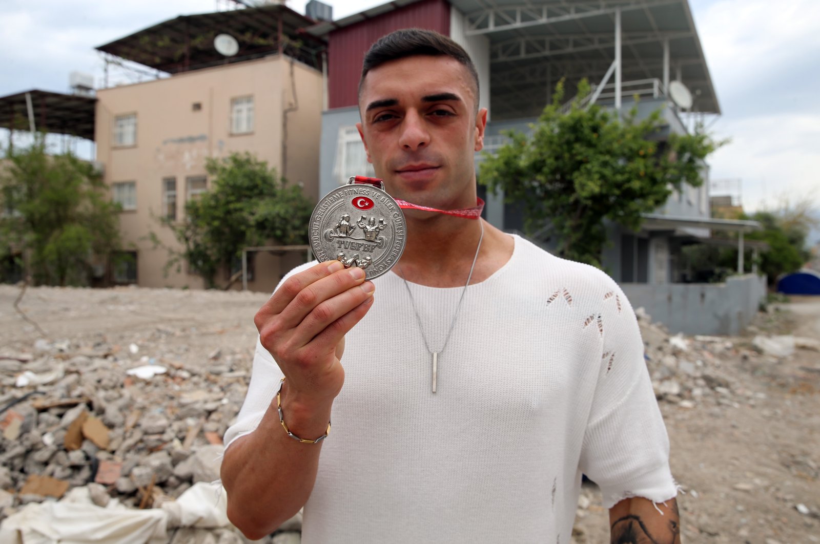 Orang yang selamat dari gempa Turki berada di urutan ke-2 dalam kejuaraan binaraga