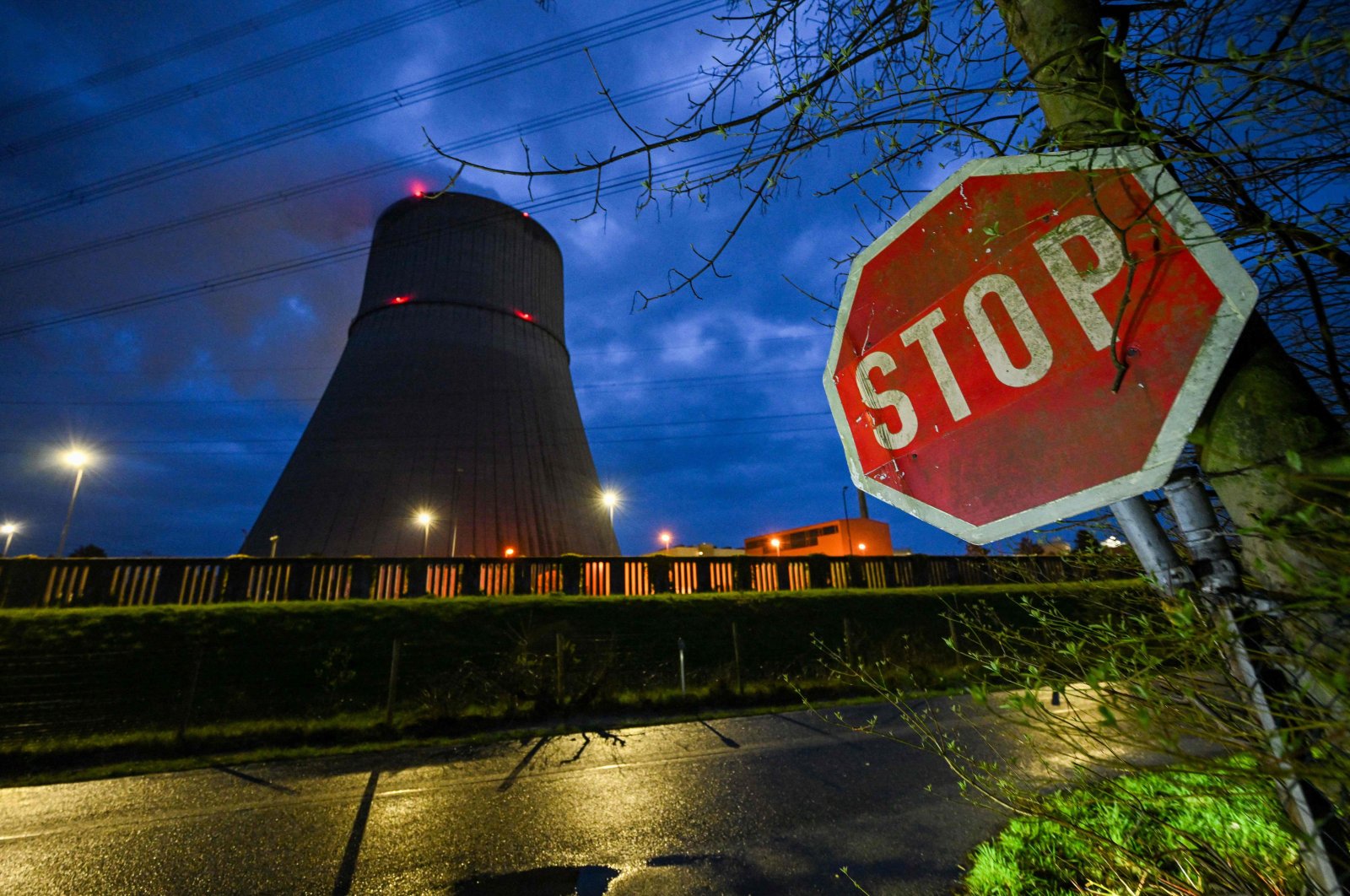 Jerman akan menutup pembangkit listrik tenaga nuklir terakhir yang tersisa