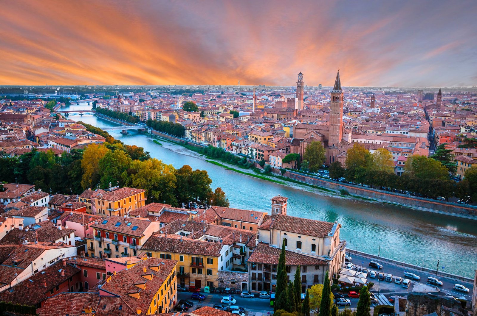 Kota Romeo dan Juliet: Verona Italia menunggu para pecinta perjalanan