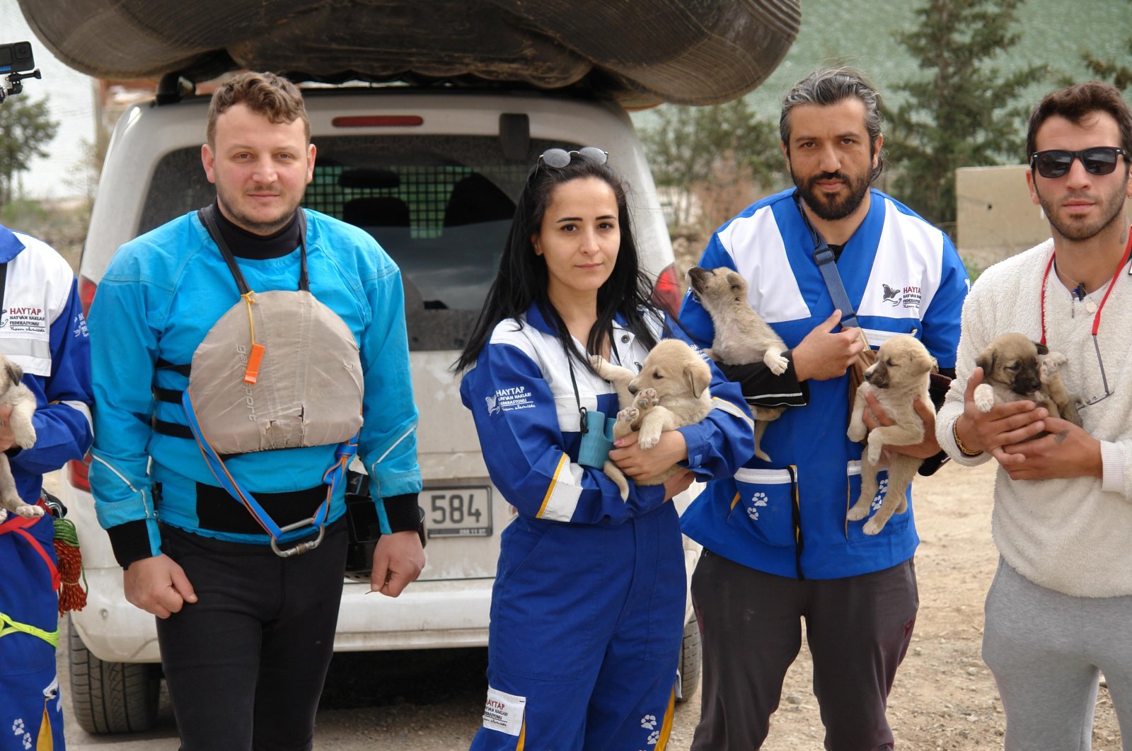 Relawan terus menyelamatkan hewan di sekitar bendungan Yusufeli Türkiye