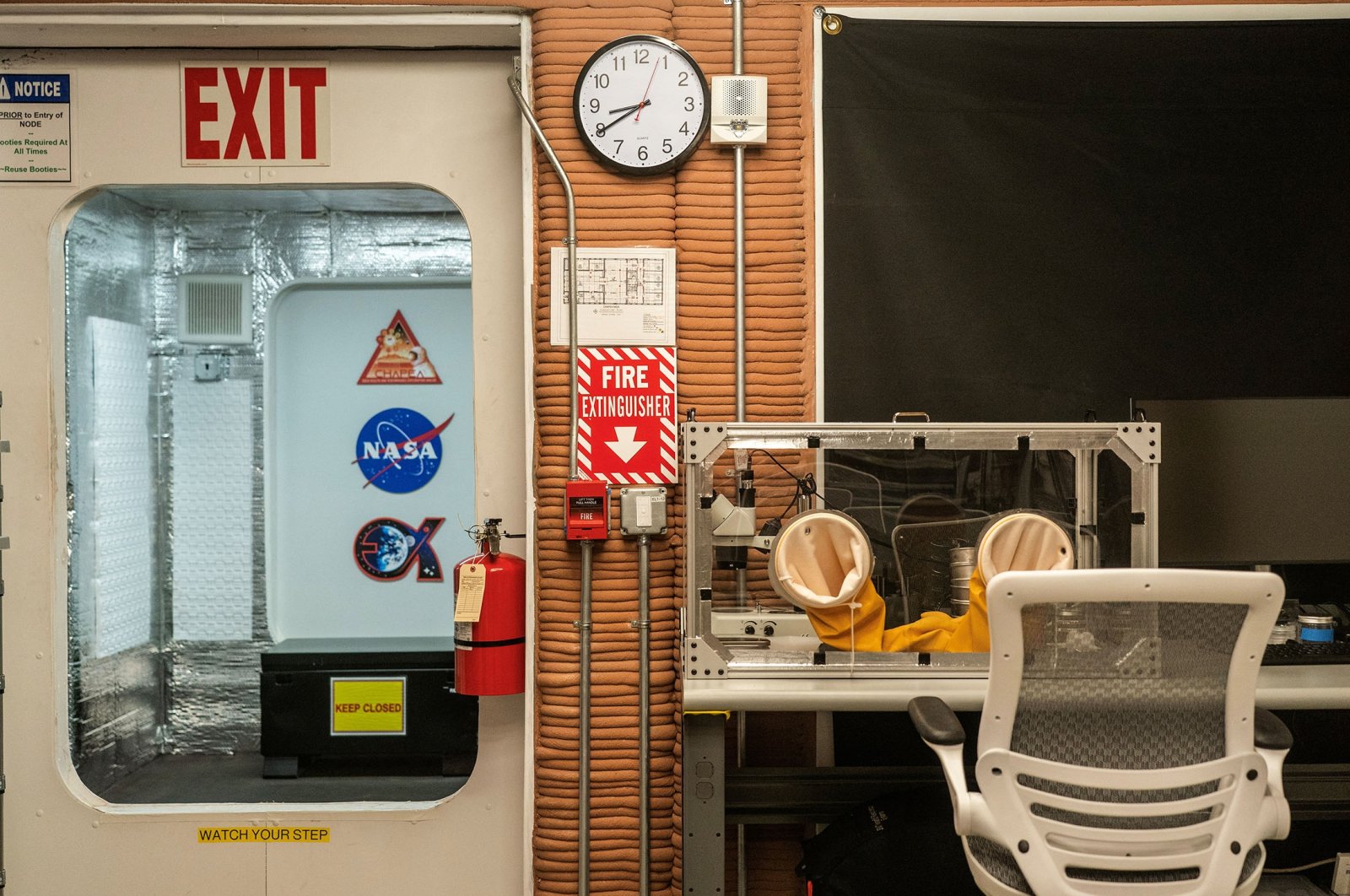 A working area inside the Mars Dune Alpha, NASA&#039;s simulated Mars habitat, as part of preparations for sending humans to the Red Planet, at the agency&#039;s Johnson Space Center in Houston, Texas, U.S., April 11, 2023. (Reuters Photo)
