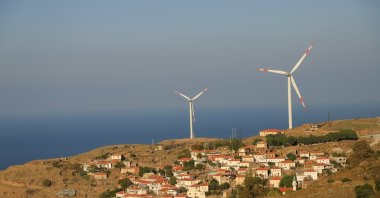 Wind turbines are seen in the Karaburun district of the Aegean province of Izmir, Türkiye, April 30, 2021. (Shutterstock Photo)

