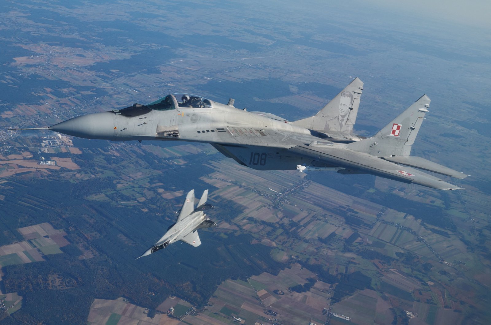 Jerman menyetujui permintaan Polandia untuk mengirim jet tempur ke Ukraina