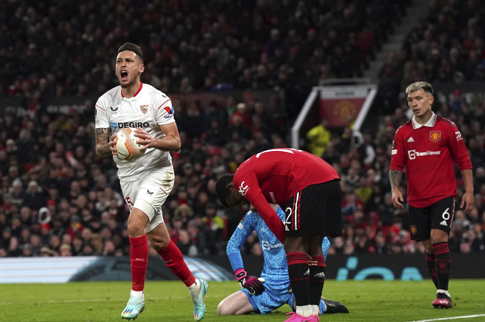 Sevilla snare Europa draw against Man United with 2 late-game gems