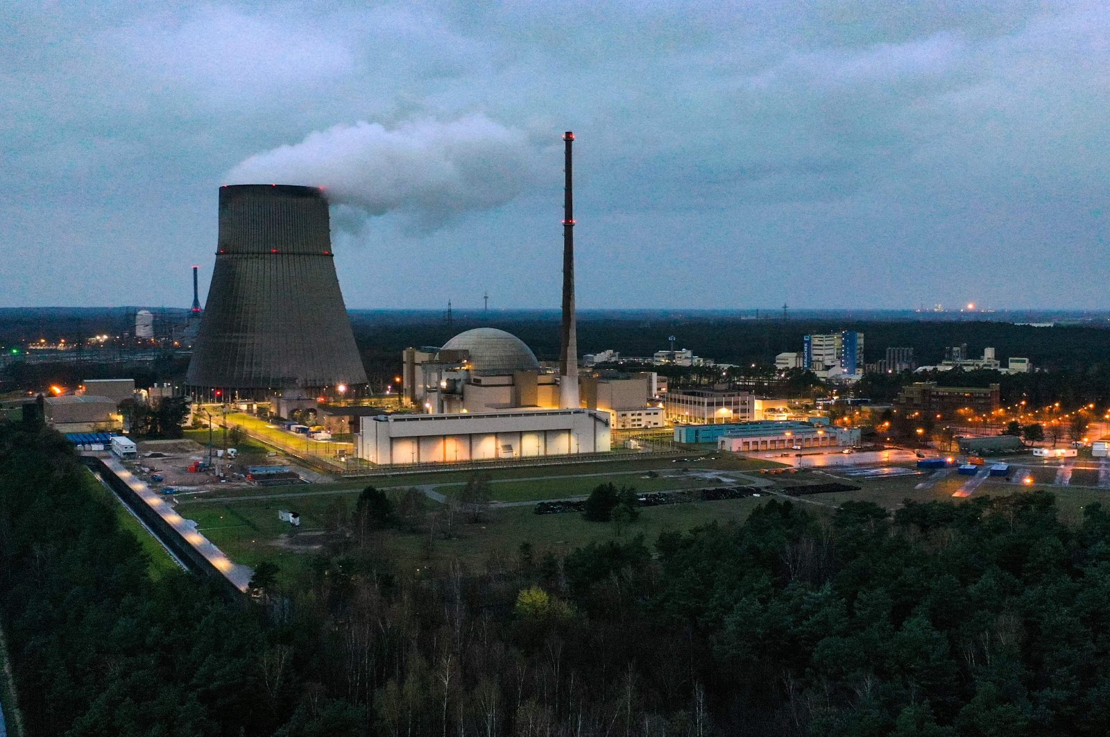 An aerial view shows the nuclear power plant Emsland by German multinational energy company RWE in Lingen, western Germany, April 10, 2023. (AFP Photo)