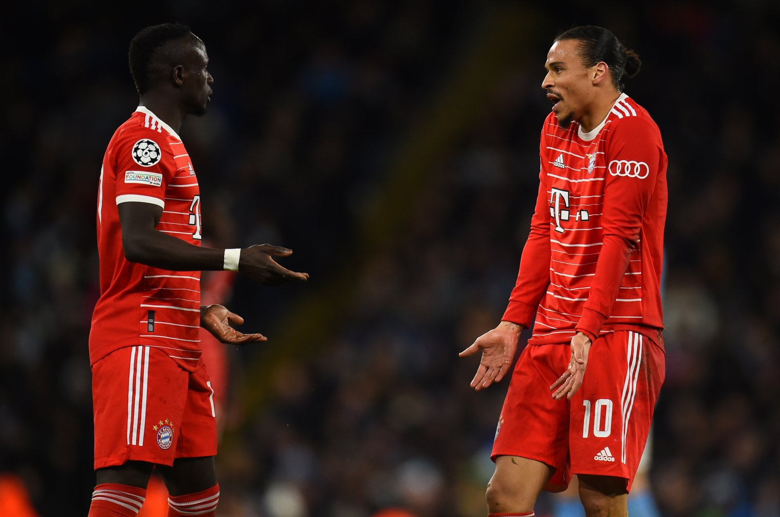 Mane-Sane fracas memberikan perubahan baru dalam musim dramatis Bayern
