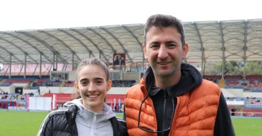 Turkish athlete Eda Nur Tulum (L) poses for a photo with her trainer Gökhan Dede, Zonguldak, Türkiye, April 10, 2023. (AA Photo)