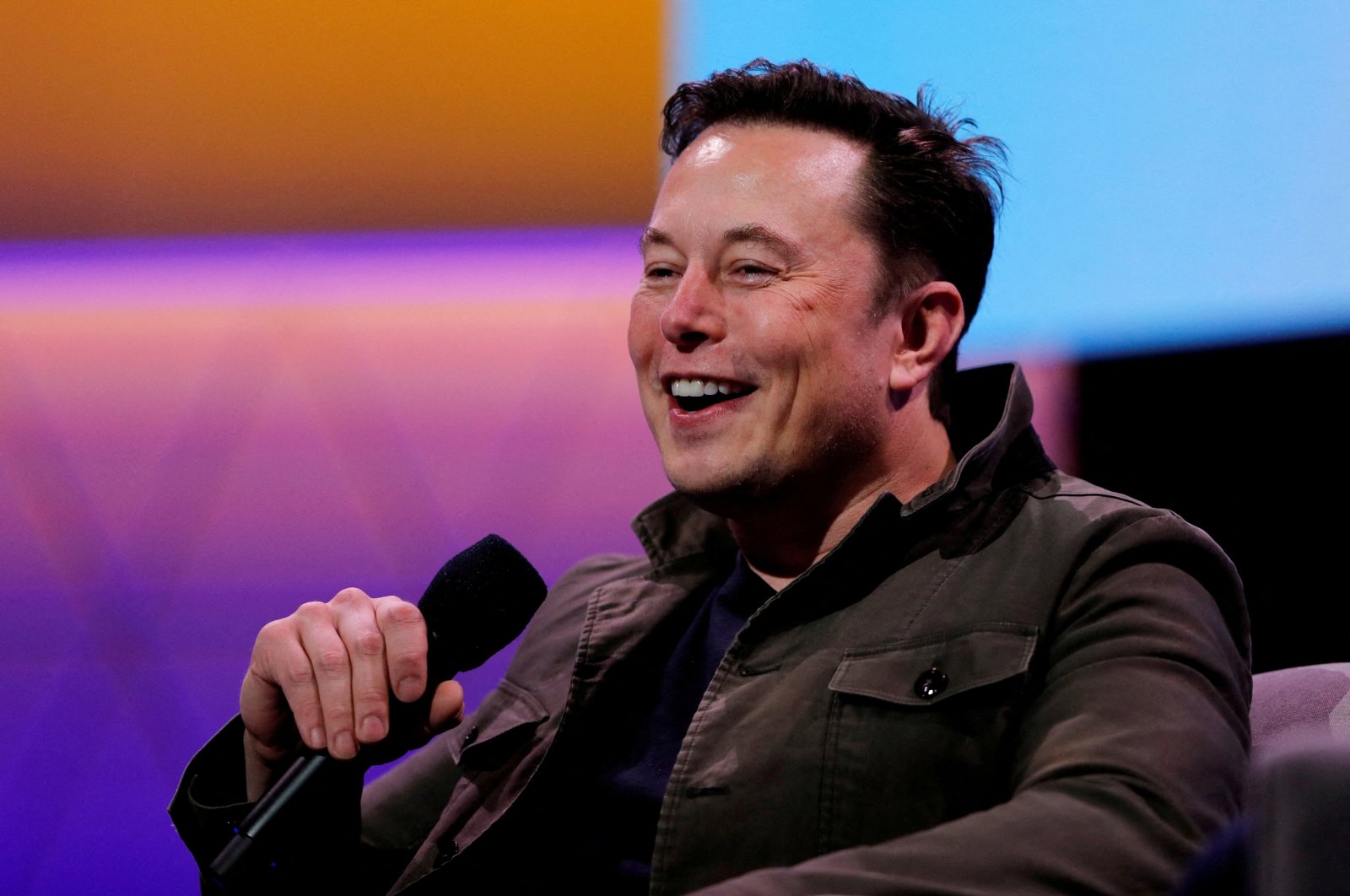 SpaceX owner and Tesla CEO Elon Musk speaks during a conversation with game designer Todd Howard (not pictured) at the E3 gaming convention in Los Angeles, California, June 13, 2019. (Reuters Photo)