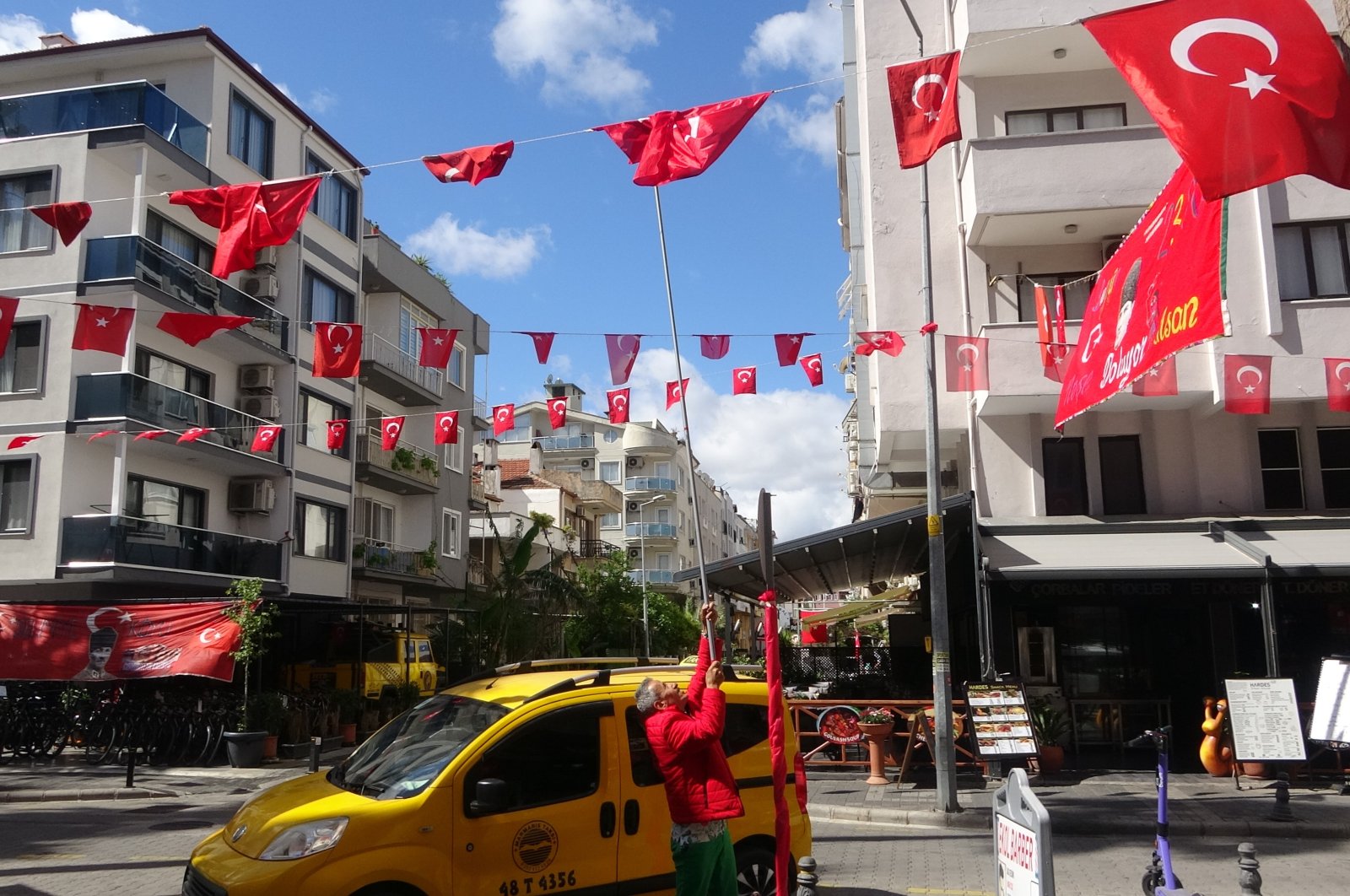 Perayaan nasional dimulai saat Türkiye bersiap untuk Hari Anak