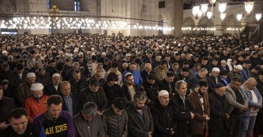 Worshippers partake in congregational Eid al-Fitr prayers at Süleymaniye Mosque, in Istanbul, Türkiye, April 21, 2023. (AA Photo)