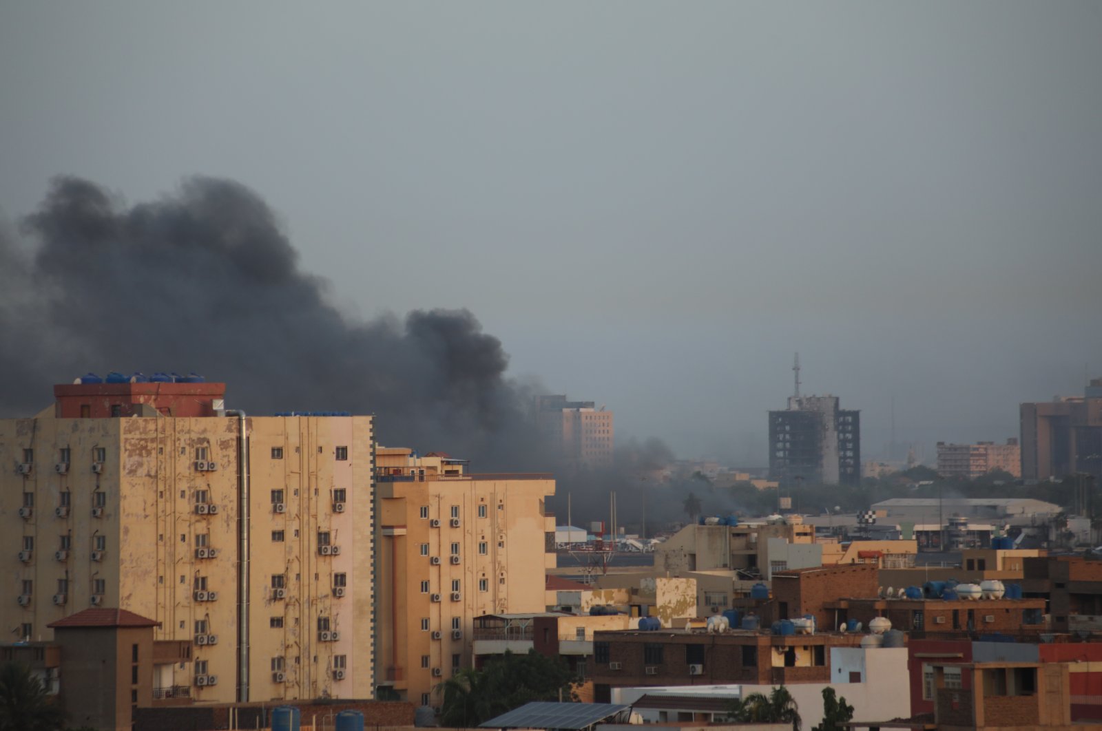 Plumes of smoke rise above Khartoum, Sudan, April 21, 2023. (AA Photo)