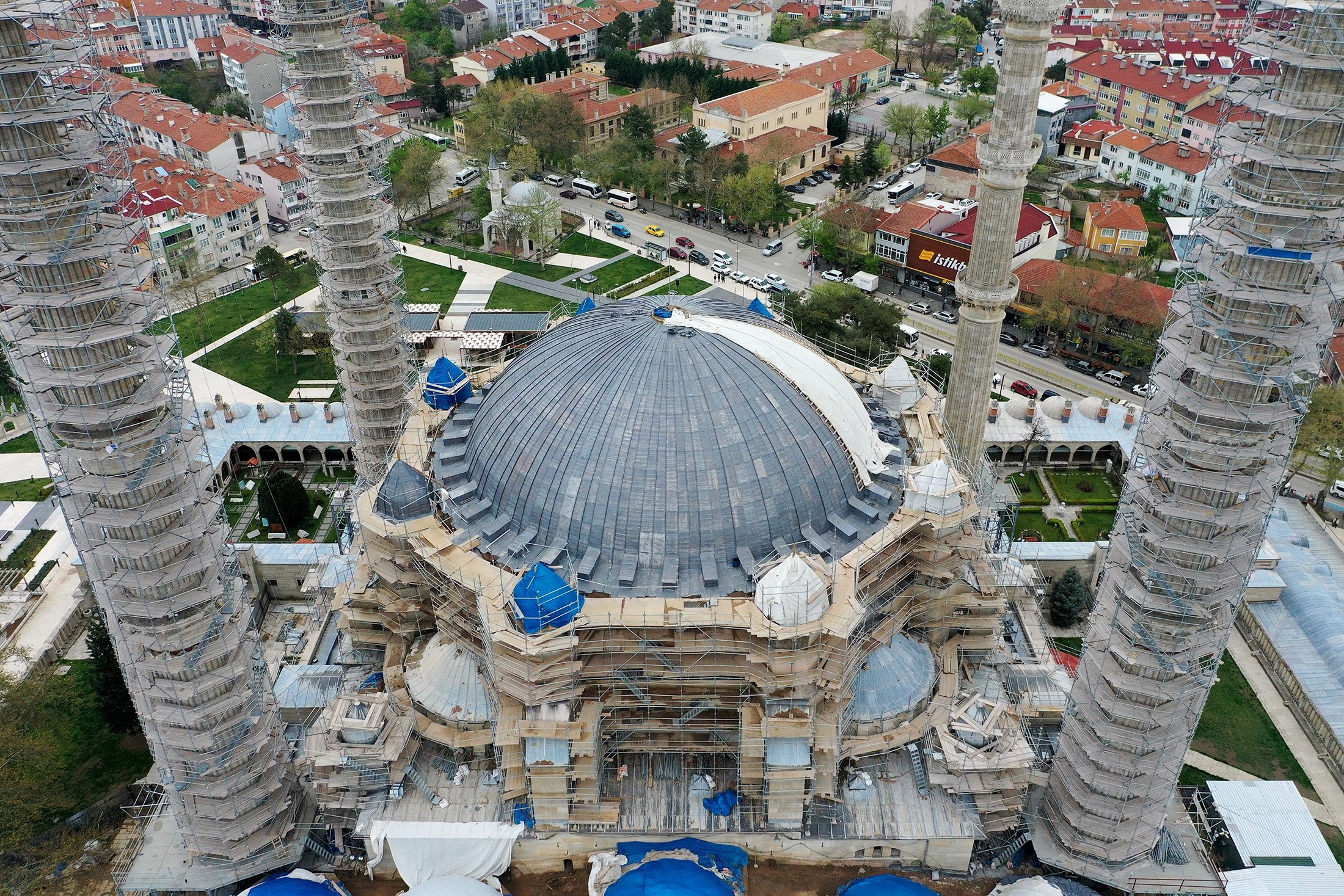 Masjid Selimiye sedang dipugar, di Edirne, Türkiye, 22 April 2023. (Foto AA)