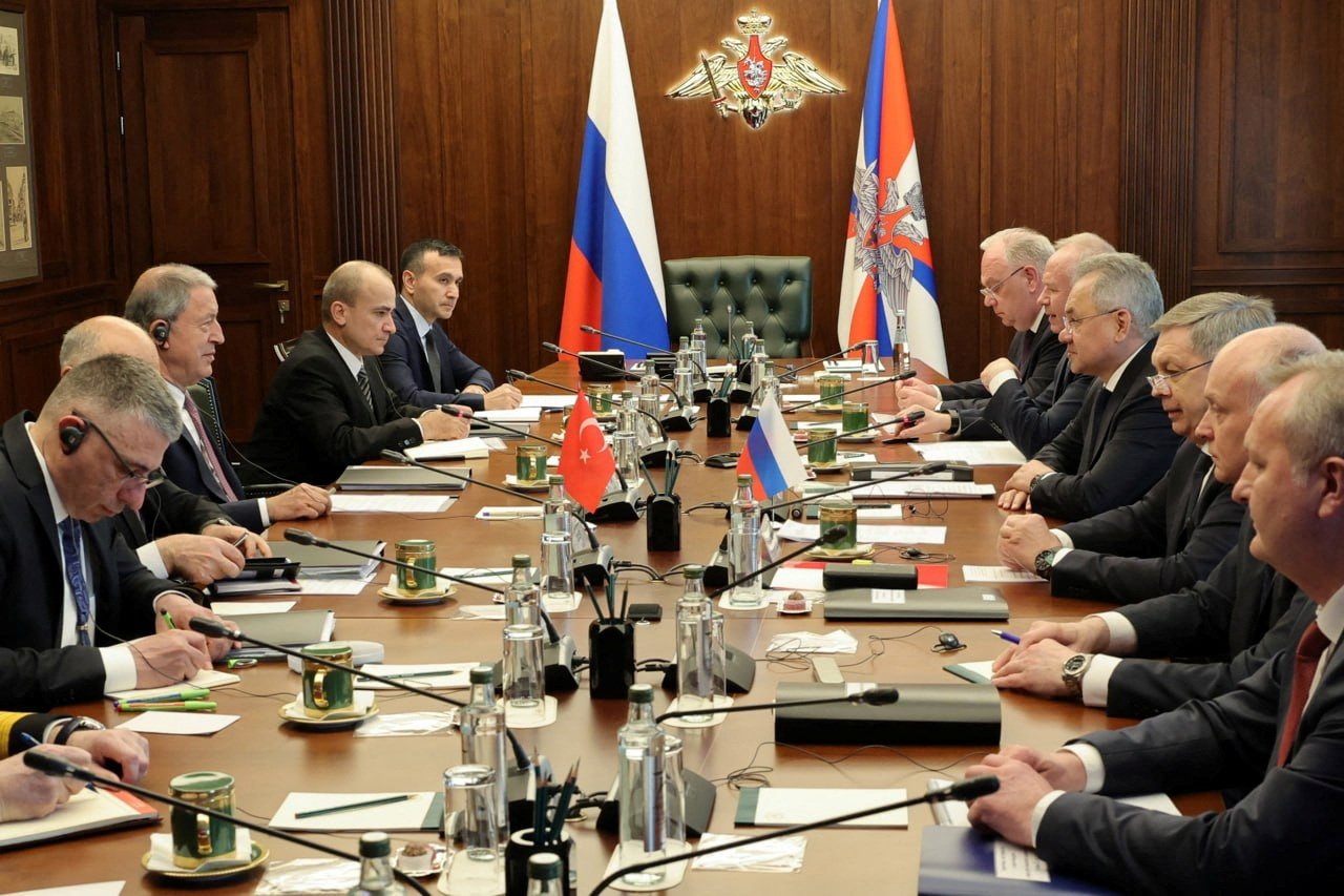 Delegations led by Russian Defense Minister Sergei Shoigu and Turkish Defense Minister Hulusi Akar hold talks in Moscow, Russia, April 25, 2023. 
(Reuters Photo)