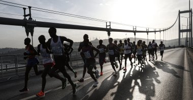 Athletes participate in the 44th Istanbul Marathon, Istanbul, Türkiye, Nov. 6, 2022. (AA Photo)