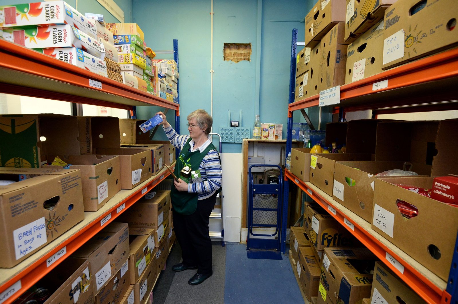 Cost-of-living crisis forces 760K more people to use UK food banks