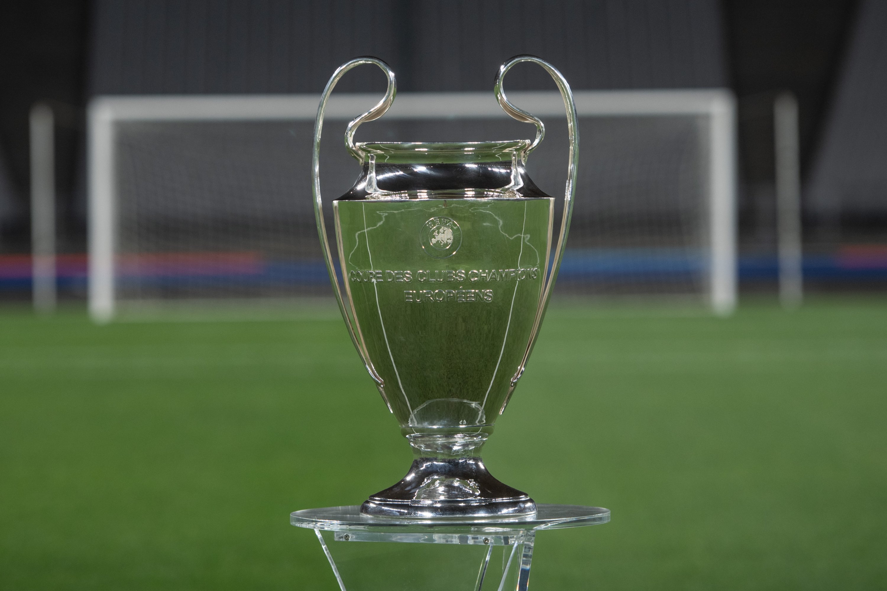 ISTANBUL - the UEFA Champions League trophy, Coupe des clubs