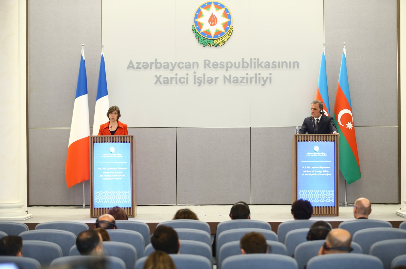 Azerbaijan&#039;s Foreign Minister Jeyhun Bayramov and French counterpart Catherine Colonna attend a joint news conference in Baku, April 27, 2023. (AA Photo)