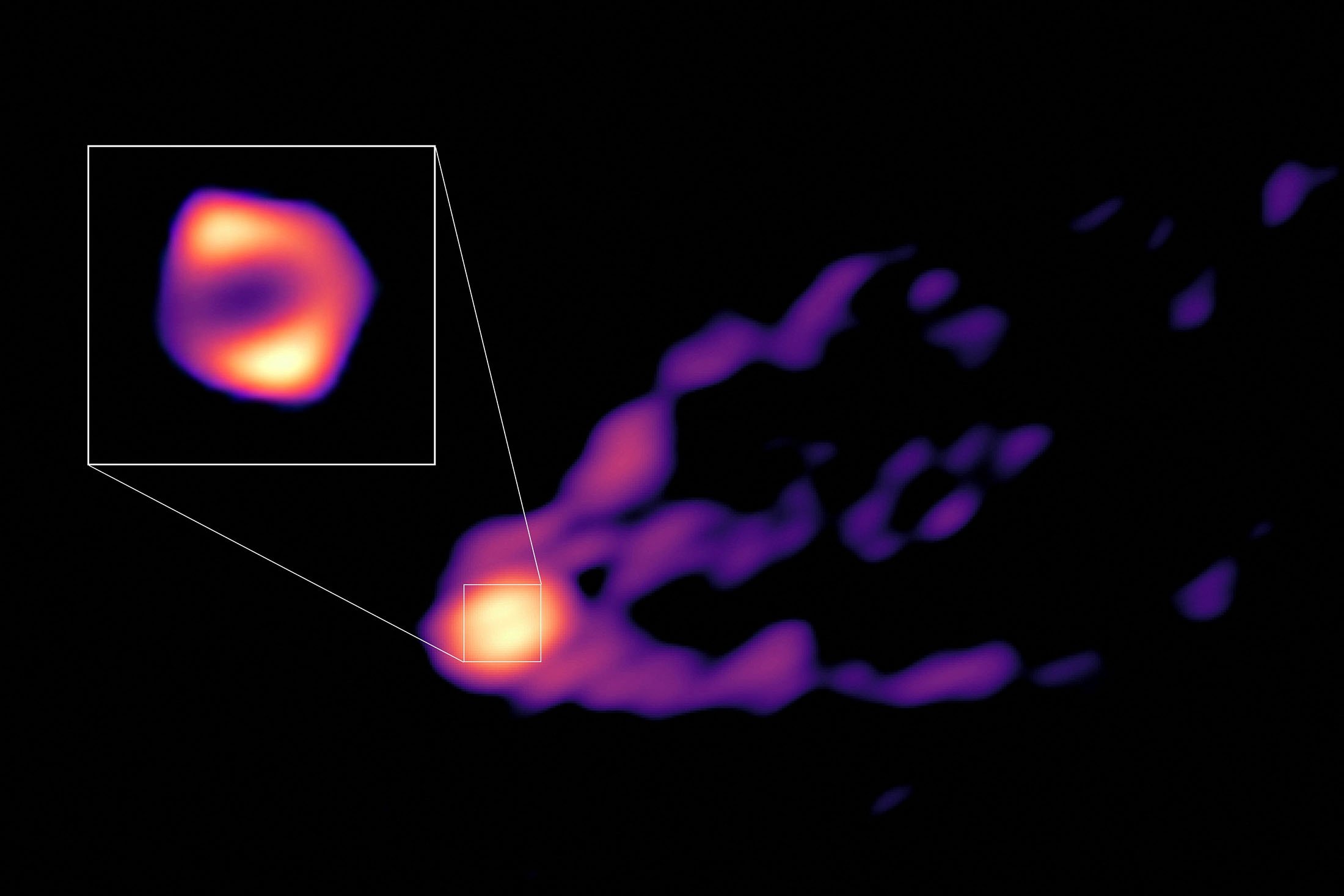 Jet dan bayangan lubang hitam di pusat galaksi M87 terlihat bersama untuk pertama kalinya.  (Foto Reuters)