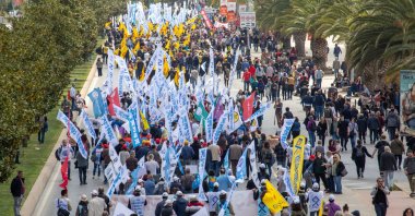 Workers, unions, labor organizations are seen celebrating May 1 in the rally in Maltepe, Istanbul, Türkiye, May 1, 2022. (Shutterstock Photo)