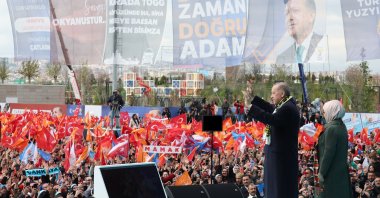President Erdoğan greets the crowd at an election rally, in the capital Ankara, Türkiye, April 30, 2023. (AA Photo)