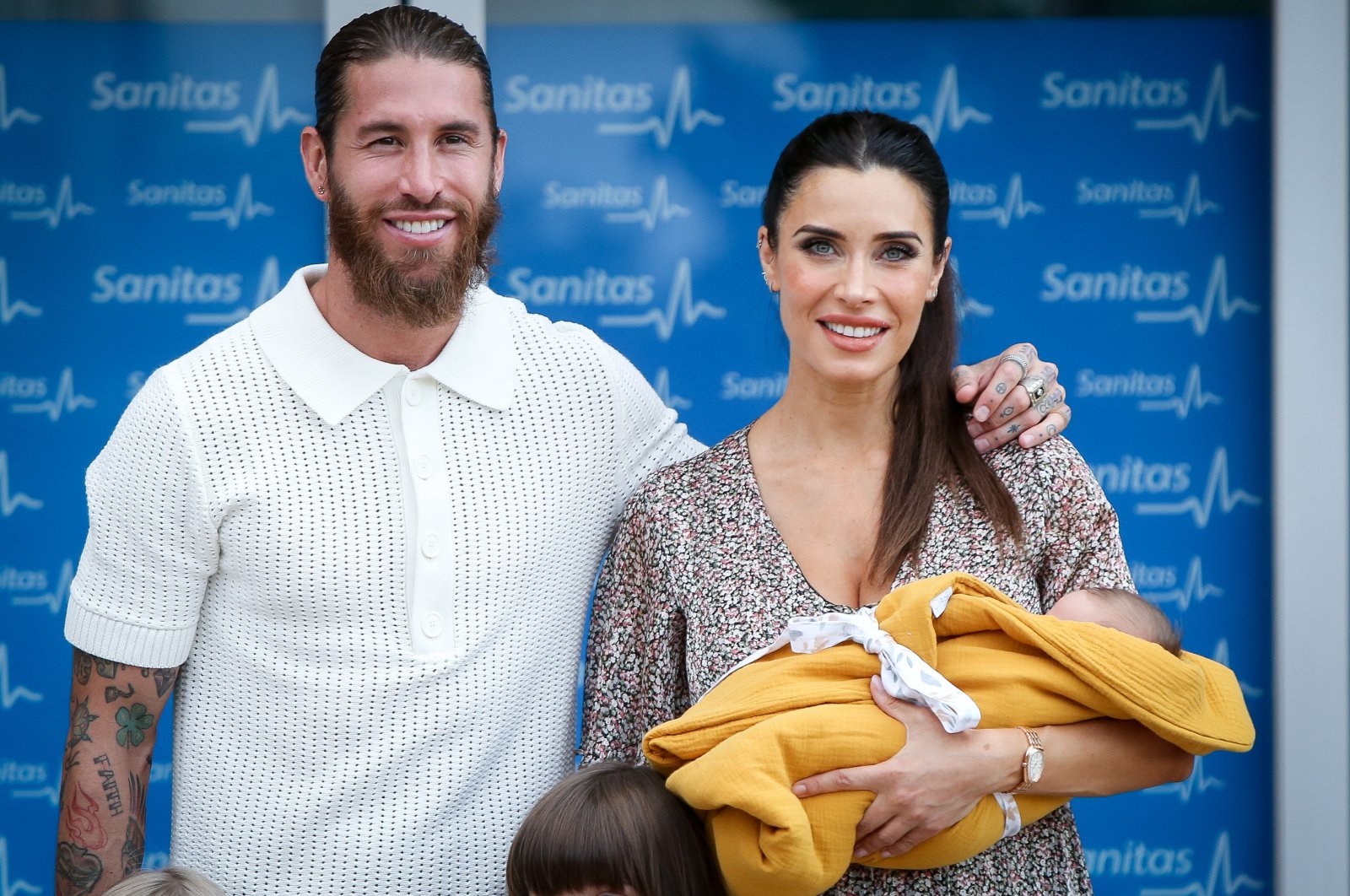 PSG&#039;s Sergio Ramos and his wife Pilar Rubio present their new born child Maximo Adriano at La Moraleja Hospital, Madrid, Spain, July 28, 2020. (Getty Images Photo)