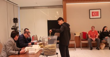 A voter casts his ballot at a polling station, in New York, U.S., April 29, 2023. (AA Photo)