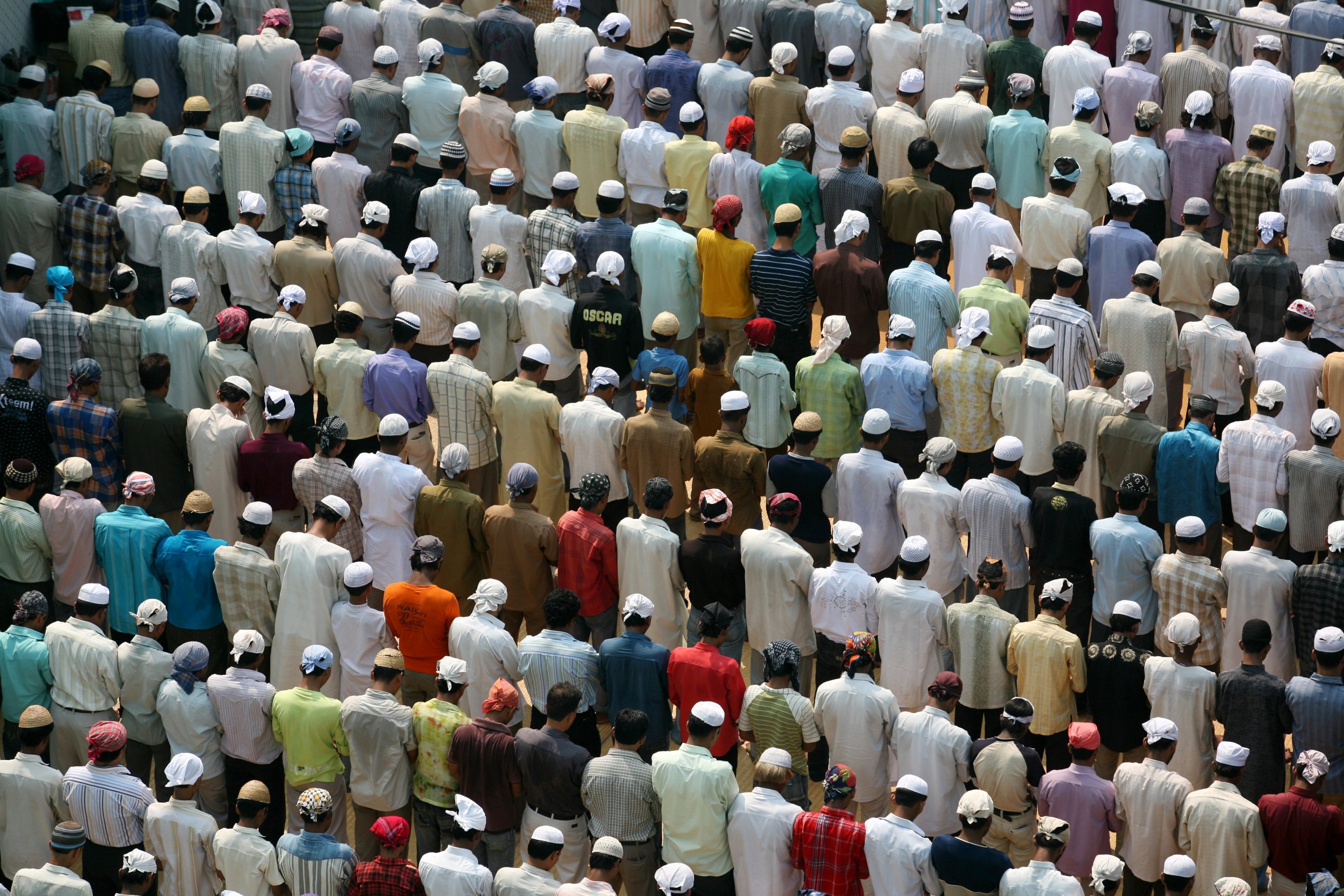 Ribuan umat Islam berkumpul untuk salat Idul Fitri (Idul Fitri) di Masjid Jama Old Delhi, Delhi, India, 10 Desember 2007.(Getty Images)