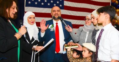 Mohamed Khairullah (C) takes oath as mayor of Prospect Park, New Jersey, U.S., Jan. 11, 2023. (Mohamed Khairullah on Instagram)
