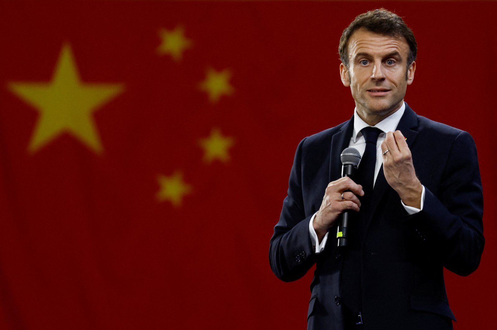 Kunjungan Macron ke China: Kemenangan Beijing dalam Persaingan AS?