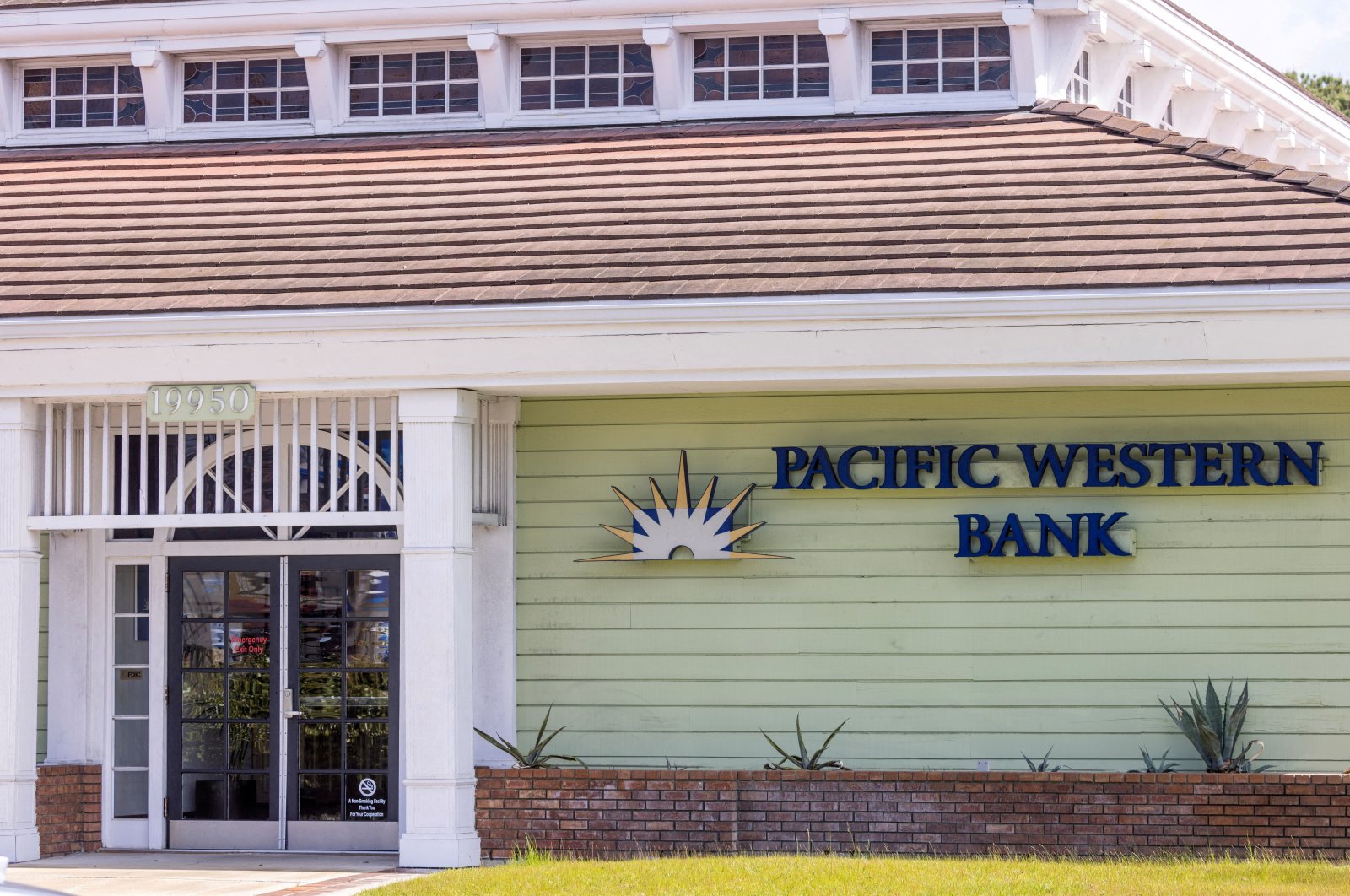 Gejolak perbankan AS memburuk karena kesengsaraan PacWest memicu aksi jual baru