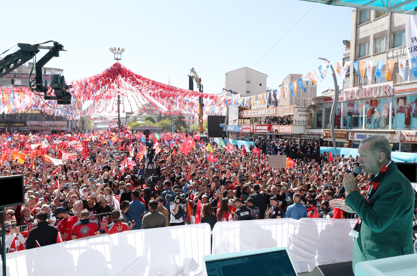 President Recep Tayyip Erdoğan addresses an election rally, in Van, eastern Türkiye, May 5, 2023. (AA Photo)