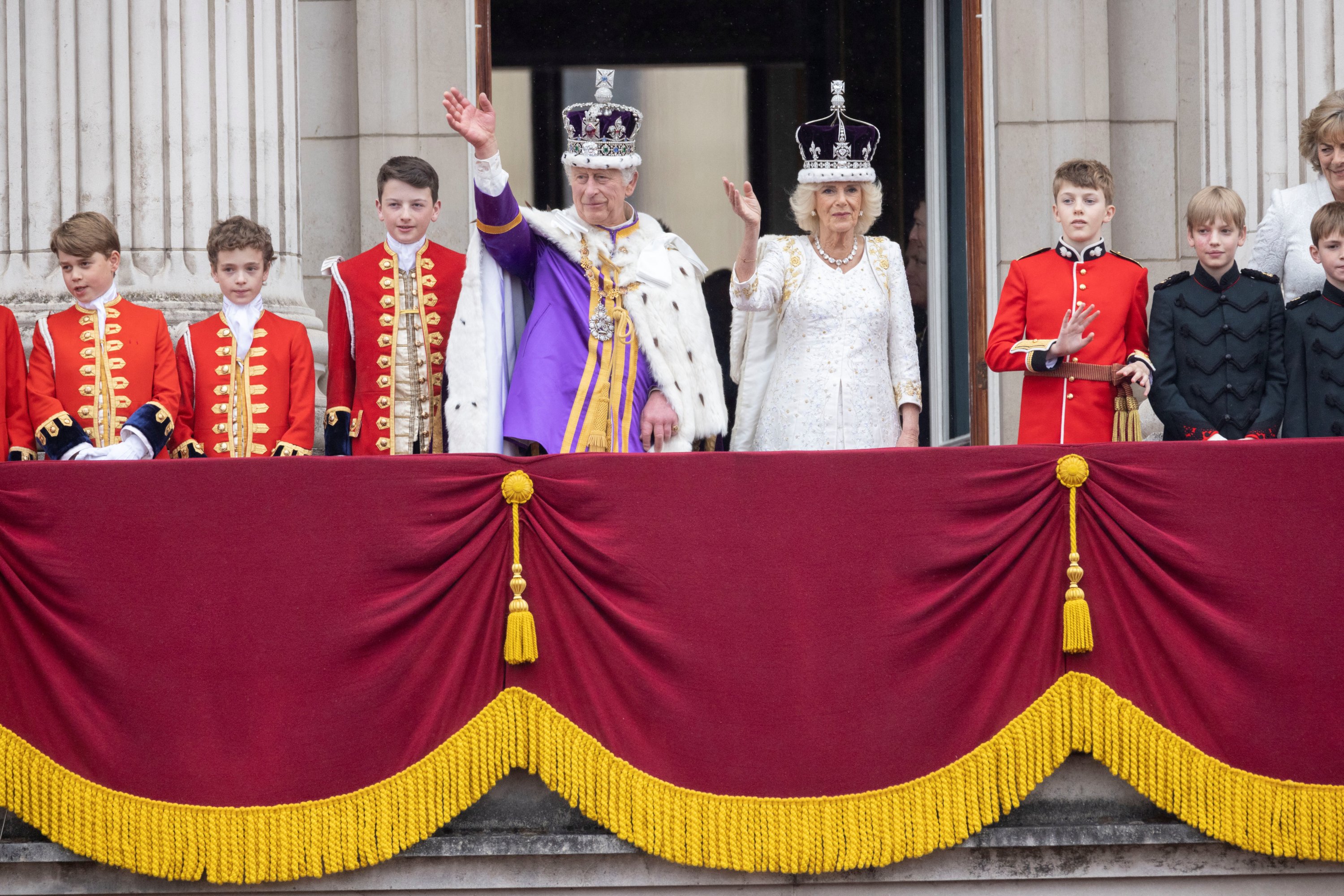 Charles III becomes UK king in 1st coronation since 1953 | Daily Sabah
